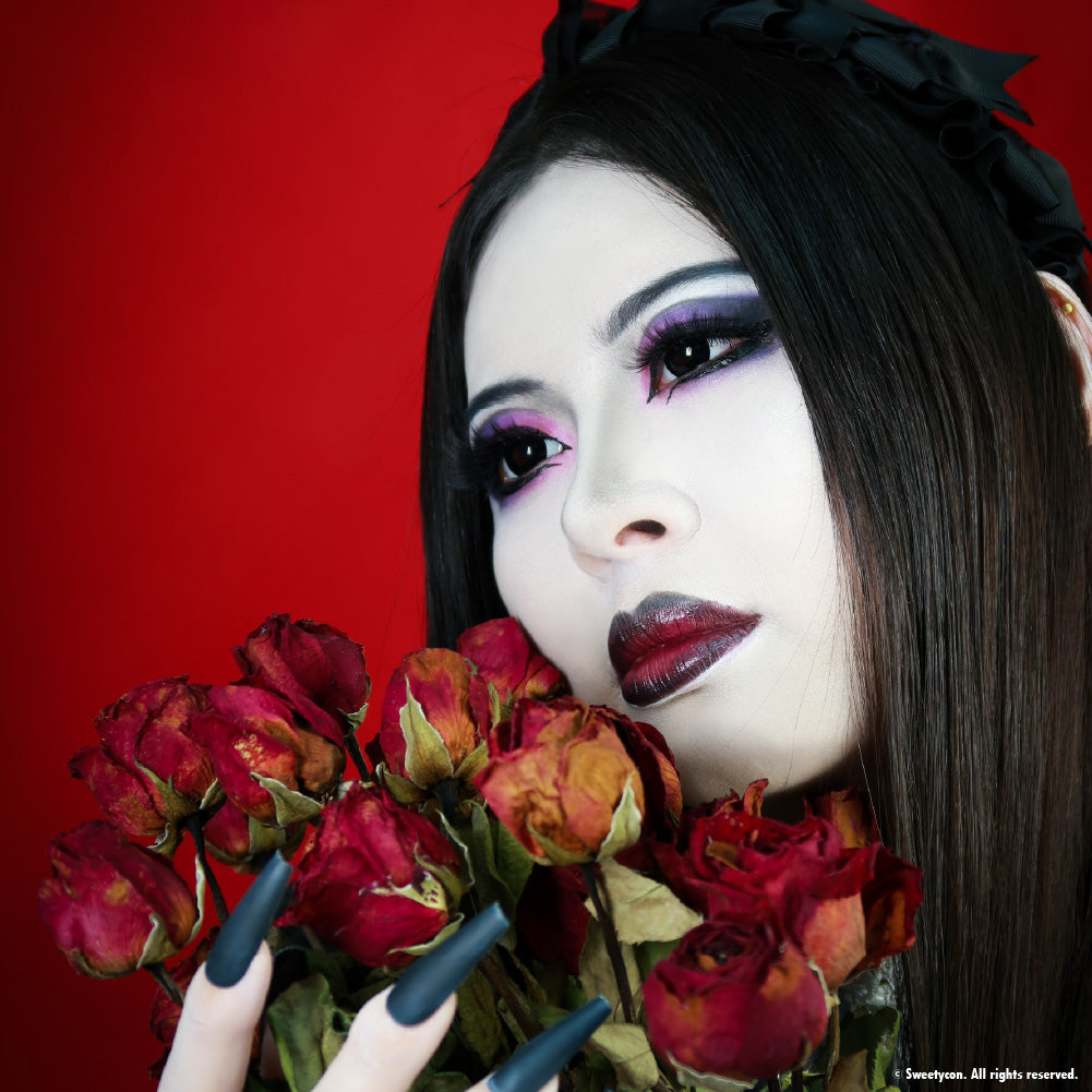 Sweety Pearl Black (Reduced Pupil)